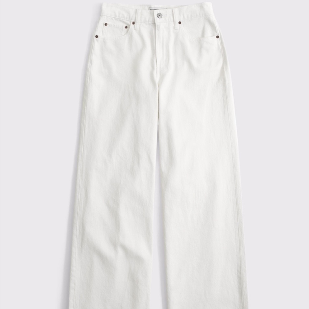 Abercrombie & Fitch Curve Love High Rise Wide Leg Jeans